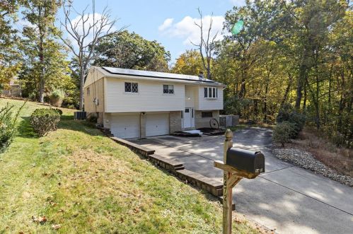 8472 Lincoln Blvd, Pittsburgh, PA 15237-4422