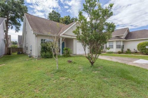 629 Eastwood Cir, Pensacola, FL 32514-6561