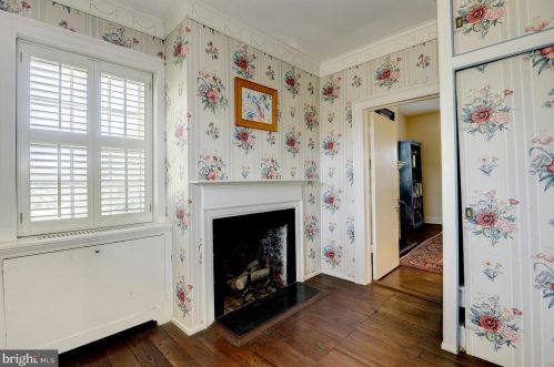 9414 Georgetown Pike, Great Falls VA  22066-2735 exterior