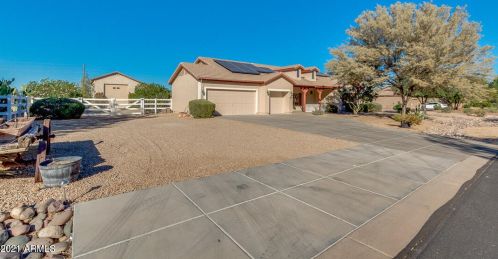 8886 Gold Dust Dr, Queen Creek, AZ 85142