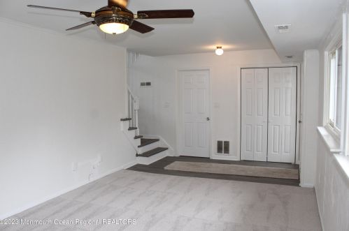 6 Hialeah Ave, Middletown NJ  07748-1049 exterior