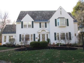 1102 Parkway, Utica, NY 13501-5524