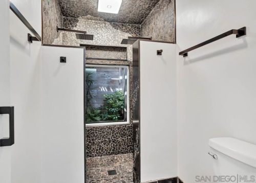 7949 Pasadena Ave, La Mesa CA  91941-7878 exterior