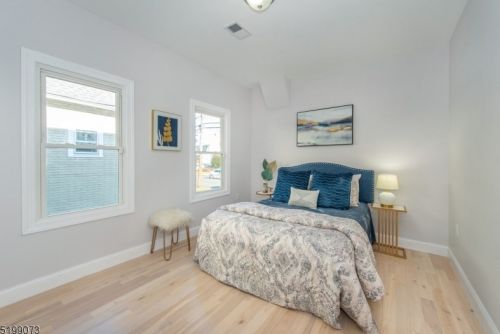 756 Drake Ave, Roselle NJ  07203-2218 exterior