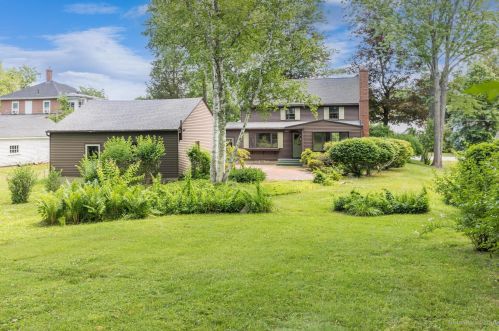 60 Myrtle St, Somersworth NH  03878-2226 exterior