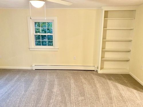 182 Summer St, Walpole MA  02071-1014 exterior