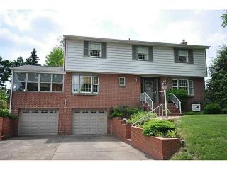 225 Toura Dr, Pittsburgh, PA 15236-4508
