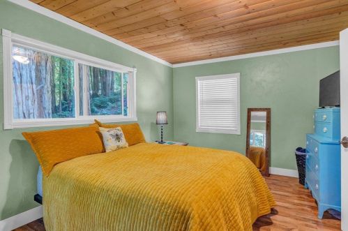 10680 Vera Ave, Felton CA  95018-8936 exterior