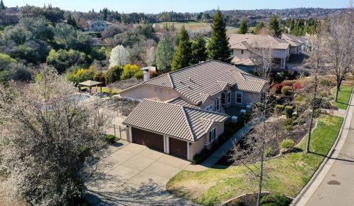 2562 Aberdeen Ln, Folsom, CA 95762-5656