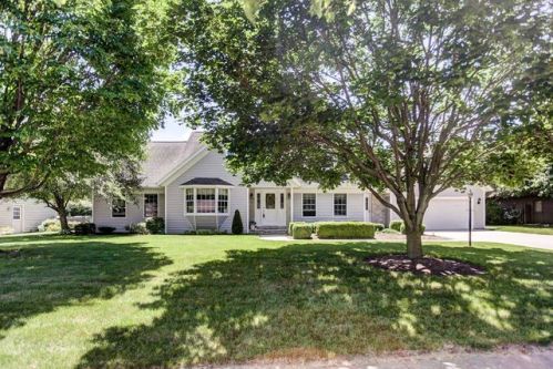 2215 Windsong Dr, Findlay, OH 45840-7446