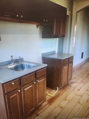 220 Greenwood Ave, Bethel CT  06801-2117 exterior