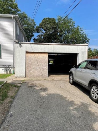 171 Jones Ave, Bridgeport, CT 06604-3115