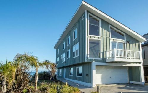 6551 Del Playa Dr, Santa Barbara, CA 93117-5183