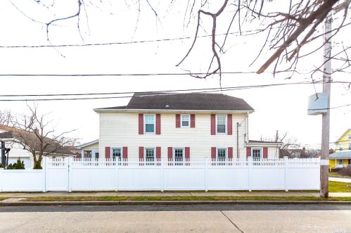 24 Plainfield Ave, East Rockaway, NY 11518-1230
