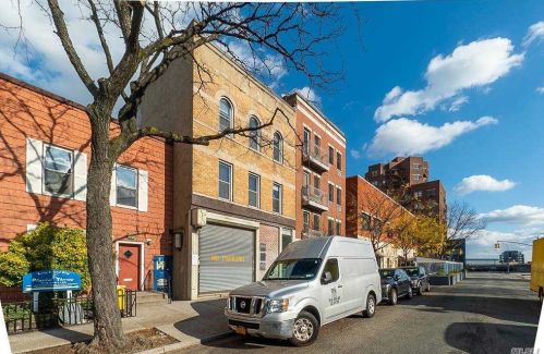 10-47 48th Ave, Long Island City, NY 11101-5604