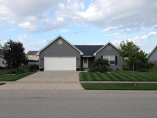 1528 Falcon Dr, Hartford, WI 53027-2779