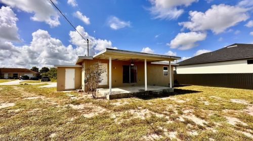 5304 6 St, Lehigh Acres FL exterior