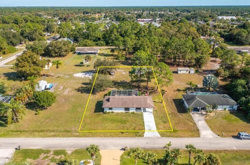 518 Michael Ave, Lehigh Acres FL  33972-2309 exterior