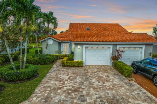 7311 Summer Tree Dr, Boynton Beach, FL 33437-3876