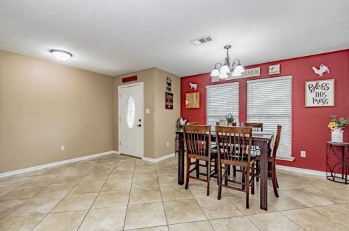 2406 29th Ave, Texas City, TX 77590-3929