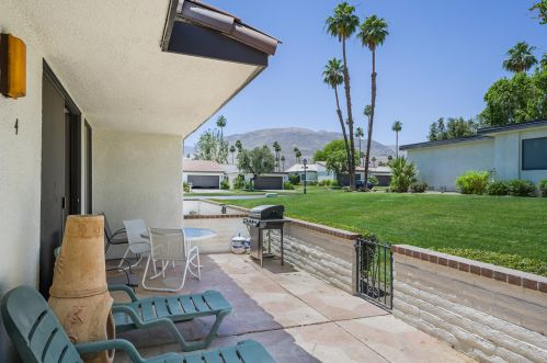 4 Tortosa Dr, Rancho Mirage, CA 92270-4751