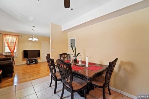 51 Munn Ave, Newark NJ  07106-1410 exterior