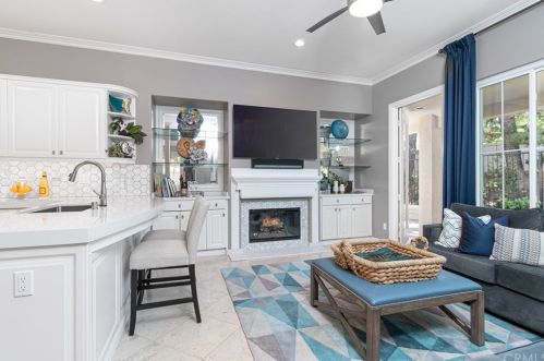 1620 Arch Bay Dr, Newport Beach, CA 92660-6000