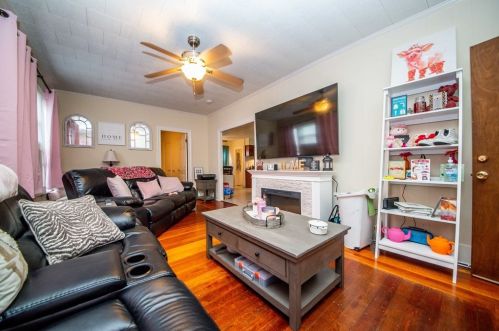 10 Choate St, Fall River, MA 02723-2004