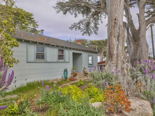 1046 Balboa Ave, Del Monte Park CA  93950-2102 exterior