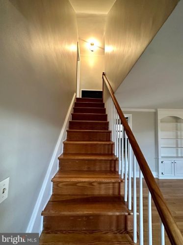 201 Sharpless Dr, Wilmington DE  19803-2507 exterior