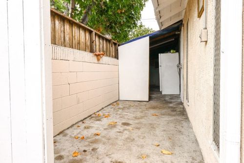 1624 8th St, Long Beach CA  90813-5106 exterior
