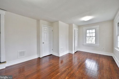 154 Allison Rd, Willow Grove PA  19090-3113 exterior