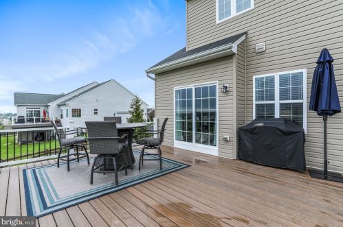 2341 Swiftwater Dr, Hanover PA  17331-8328 exterior