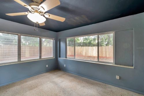 5461 43rd Ter, Saint Petersburg FL  33714-3624 exterior