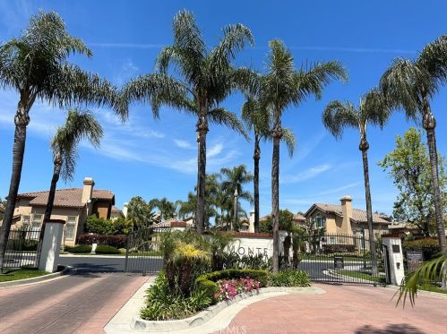 13004 Maxwell Dr, Tustin CA  92782-0918 exterior