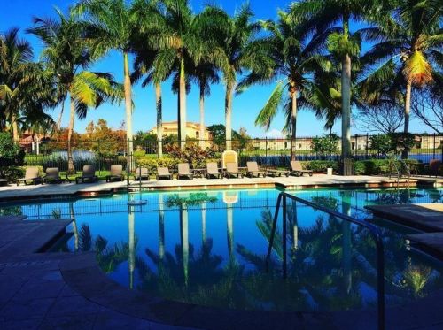 4190 San Marino Blvd, West Palm Beach FL  33409-7721 exterior