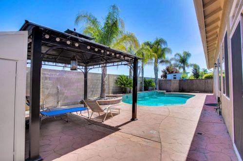 3112 Edgeview Dr, Modesto CA  95355-7302 exterior