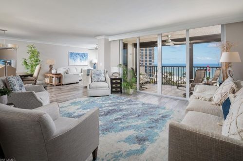 10851 Gulf Shore Dr, Naples FL  34108-3004 exterior