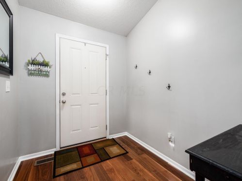 3230 Weeping Spruce Dr, Darbydale OH  43123-1490 exterior
