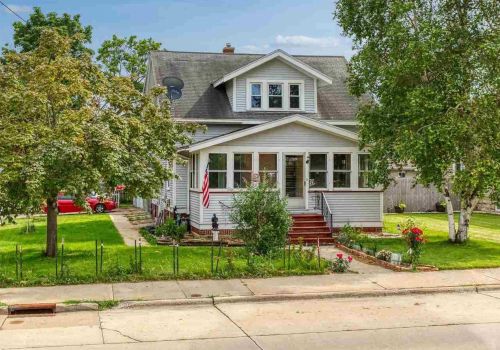 805 9th Ave, Oshkosh, WI 54902-6373