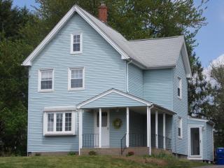358 New Britain Ave, Hartford, CT 06106-3832