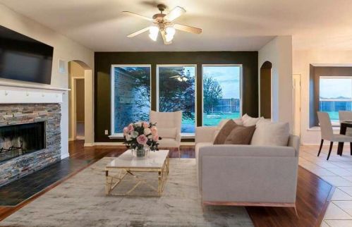 4400 Double Oak Ln, Fort Worth TX  76123-2736 exterior