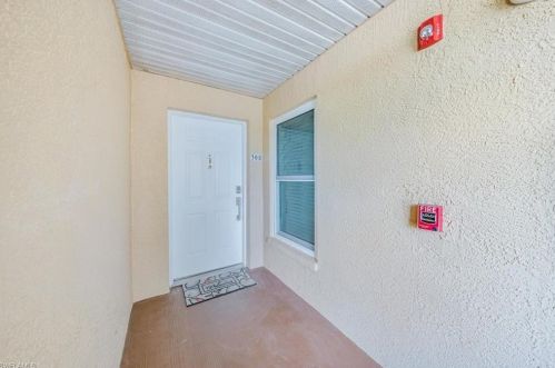 9650 Victoria Ln, Naples, FL 34109-1604