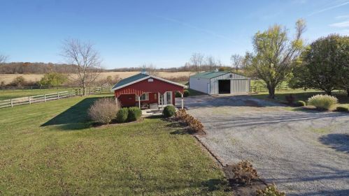 386 Schell Rd, Wilmington OH  45177-9037 exterior