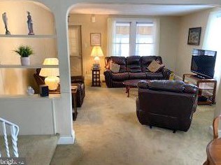 376 Amosland Rd, Holmes PA  19043-1203 exterior