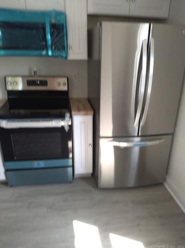 377 Broad St, Bristol CT  06010-6665 exterior