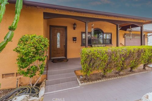 22951 Walnut St, Torrance, CA 90501-5522