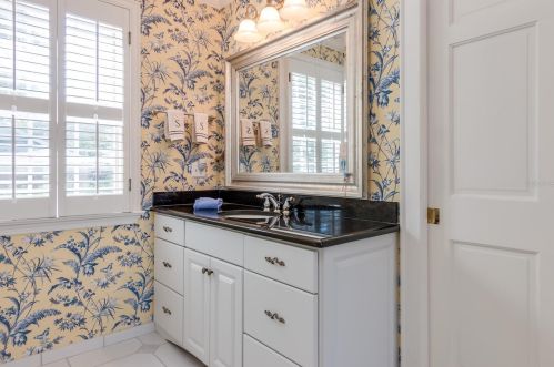 1050 Lake Hollingsworth Dr, Lakeland FL  33803-2267 exterior