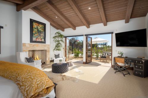 8069 Entrada De Luz, San Diego CA  92127-2560 exterior