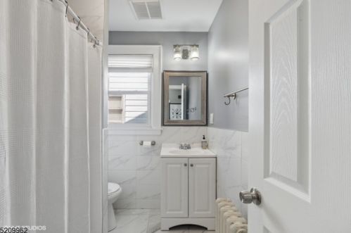 83 Jacoby St, Maplewood NJ 07040-3025 exterior